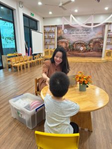 Tự kỷ có lây không? Một cái nhìn sâu sắc về rối loạn phổ tự kỷ